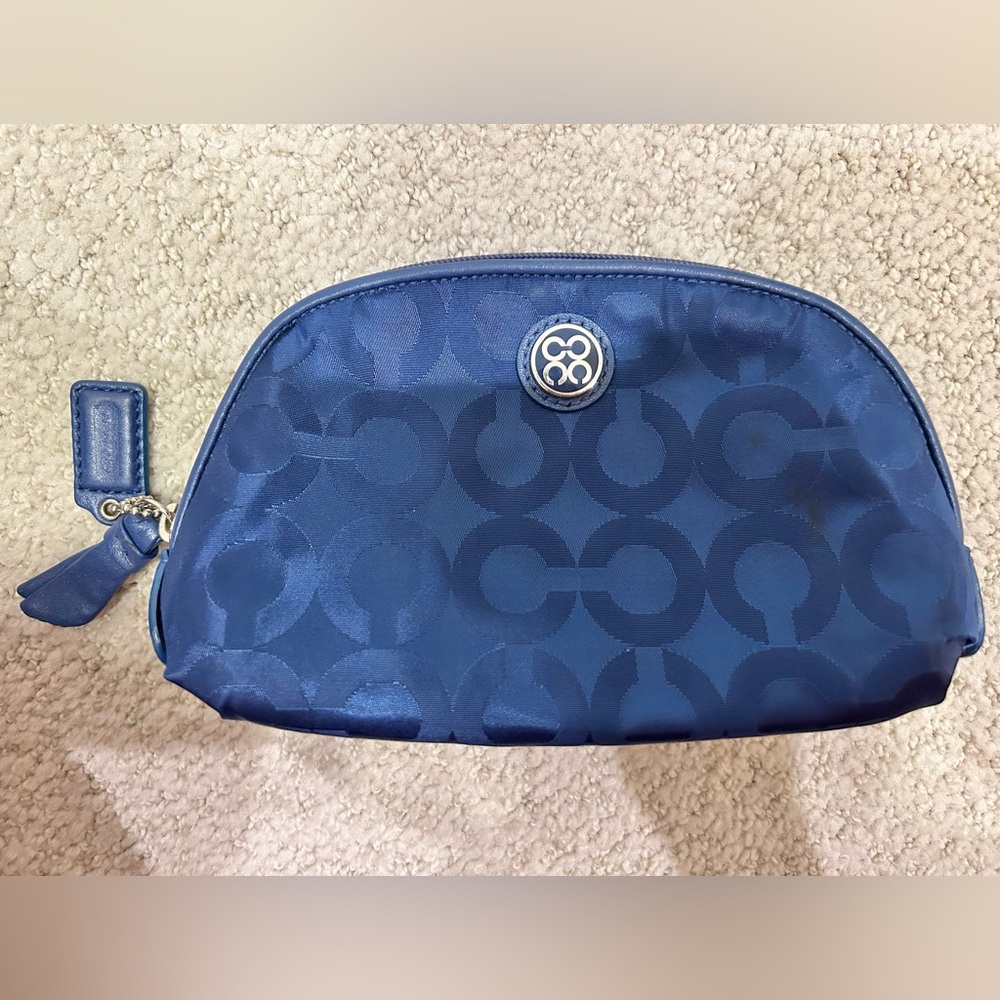 Coach Pouch